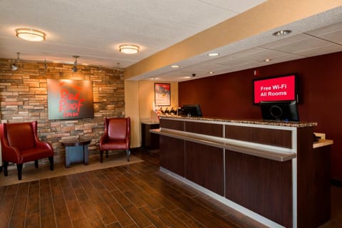 Red Roof Inn Rockford East – Casino District Hotel in Cherry Valley