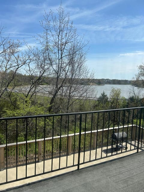 Lakeview Inn Motel in Lake Saint Louis