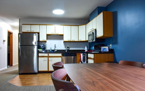 The Central Downtown Inn Suites Hotel in Pittsfield