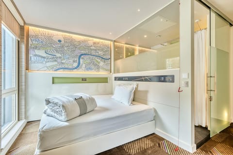 Amenity (Guest room)
