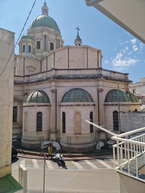 B&B Enjoy Pompeii Ruins and Church Hotel in Pompeii