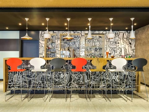 Bar/lounge