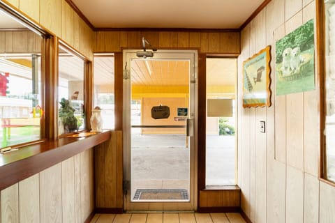 Capital O Parker Motel Clute Jackson Tx 332 Hotel in Lake Jackson