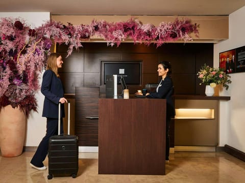 Novotel Paris La Defense Hotel Hotel in Puteaux