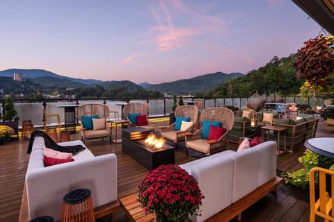 Hotel Indigo Gatlinburg Downtown by IHG Hotel in Gatlinburg