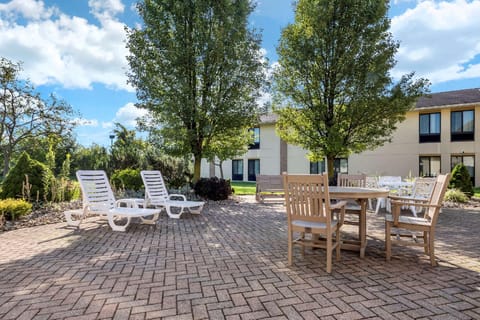 Quality Inn Dover Hotel in Ohio