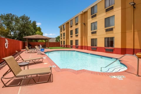 Quality Inn Baytown - Houston East Hotel in Baytown