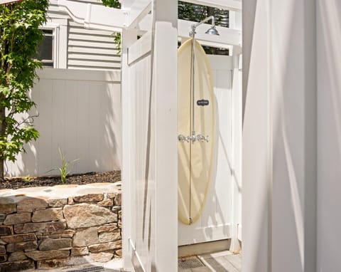 Cutwater Inn & Suites Hotel in Newburyport