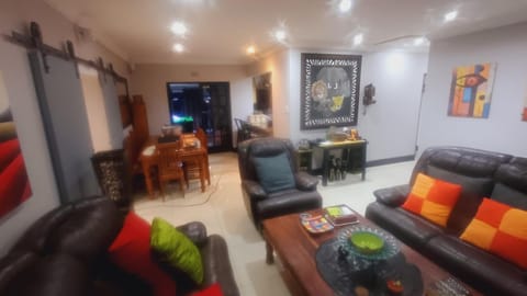 Robert's Place Paarl  Bed and Breakfast in Cape Town