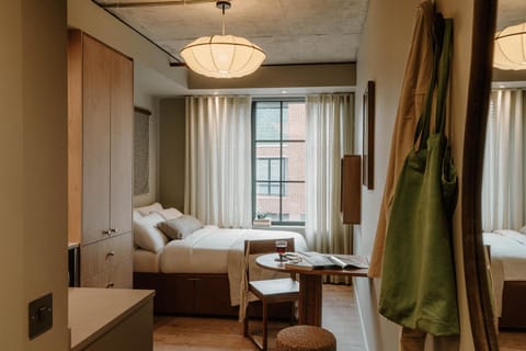 Amenity (Guest room)