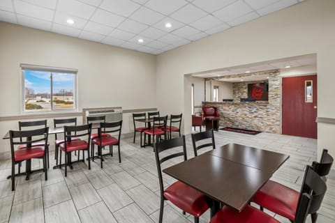 Red Roof Inn Ames Hotel in Ames