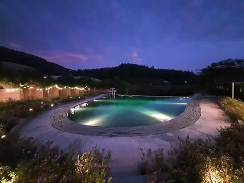 Swimming pool