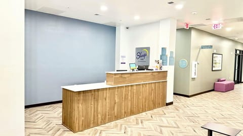 Sleep Inn & Suites Hotel in Nashville