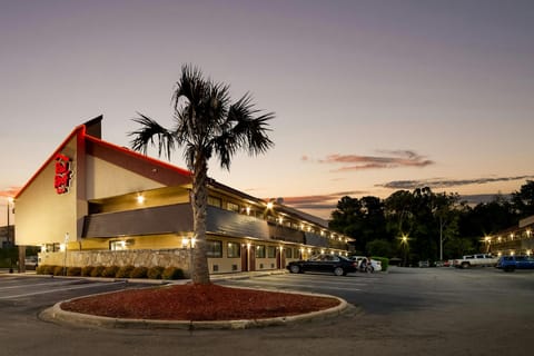 Red Roof Inn Columbia East - Ft Jackson Hotel in Dentsville