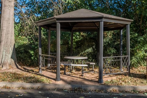 Red Roof Inn Hickory Hotel in Hickory