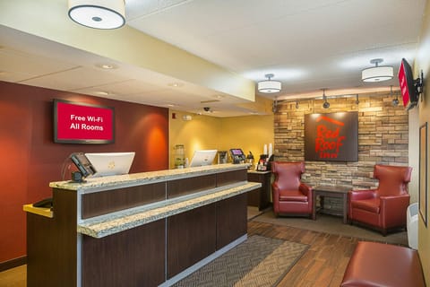 Red Roof Inn Lansing West - MSU Hotel in Lansing