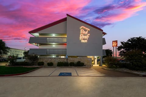 Red Roof Inn Dallas - DFW Airport North Hotel in Irving