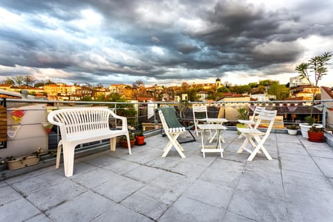 SKYVIEW two rooms Suite with RoofTop Terrace Hotel in Plovdiv