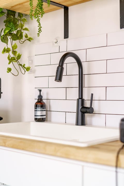 Short North Convention Private Parking Pets! Resort in German Village