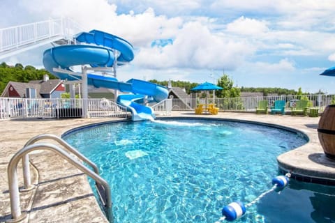 Stormy Point Village Hotel in Sunset Cove Township