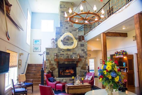 Stormy Point Village Hotel in Sunset Cove Township