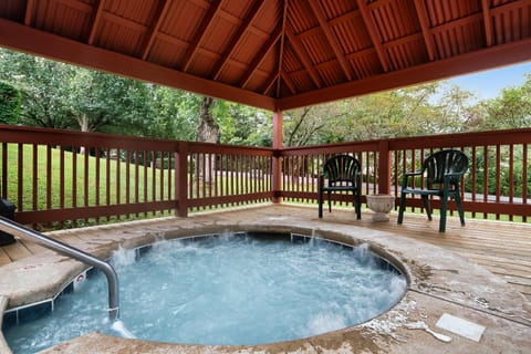 Mountain Meadows Hotel in Pigeon Forge