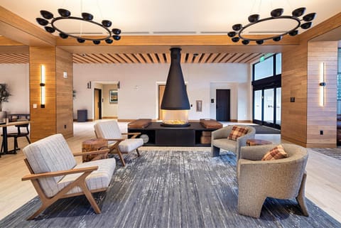 The Key Hotel Dubuque, Tapestry Collection by Hilton Hotel in Dubuque