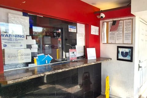 Saratoga Motel By Capital O Near Midway Airport Chicago IL Hotel in Burbank