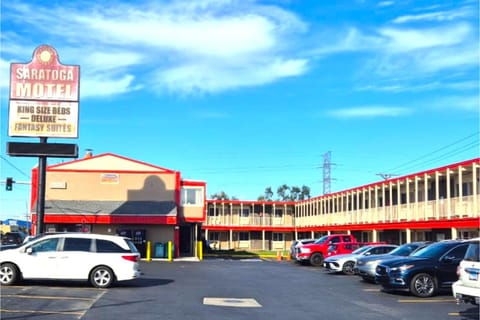 Saratoga Motel By Capital O Near Midway Airport Chicago IL Hotel in Burbank