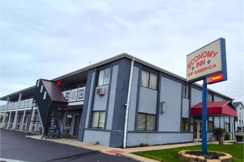 Economy Inn By Townhouse Merrillville US 30 Hotel in Merrillville