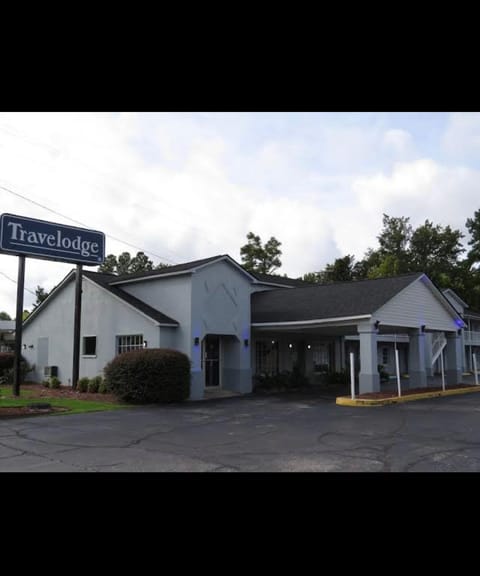 Travelodge by Wyndham Hotel in Walterboro