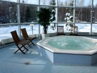 Hot tub