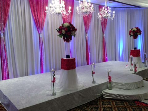 DoubleTree by Hilton Hotel Chicago - Alsip Hotel in Crestwood