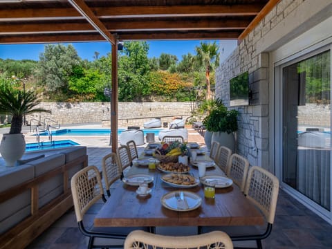 Villa in Kyrianna with Private Heated Pool Resort in Crete