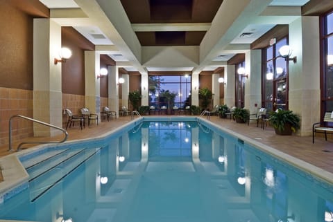 Embassy Suites by Hilton Lexington/UK Coldstream Hotel in Lexington