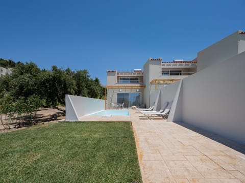 Villa in Damnoni with Pool by the Beach Resort in Crete