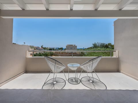 Villa in Damnoni with Pool by the Beach Resort in Crete