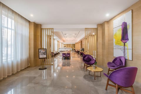 Lavande Hotel Tianjin Wuqing High-speed Railway Station Daguangming Center Hotel in Tianjin