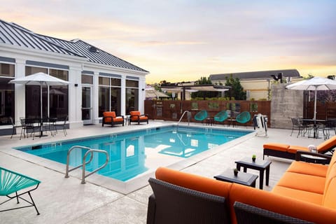 Aloft Mountain View Hotel in Mountain View