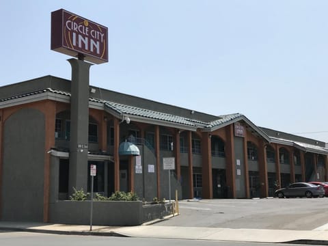 Corona Inn Hotel in Corona