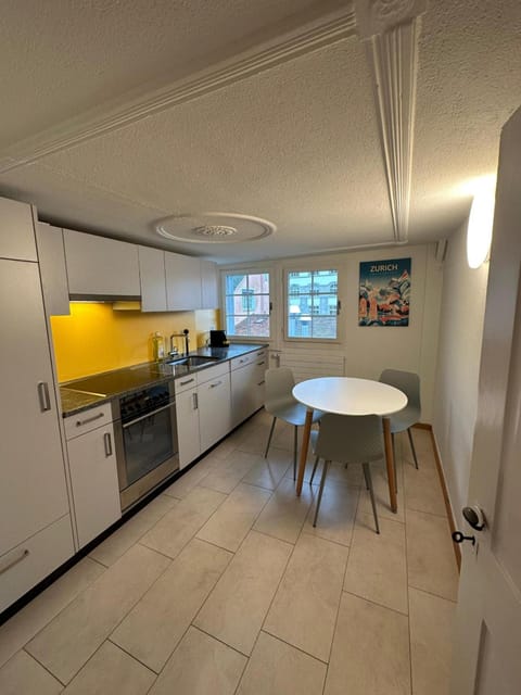 HITrental Limmatquai Apartment Hotel in Zurich City