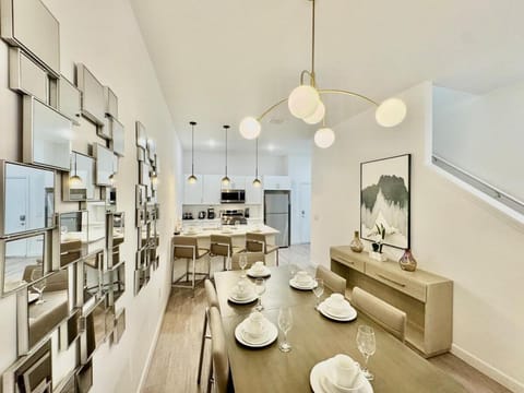 The Elegant Retreat w/ heated pool near Disney ! Hotel in Loughman