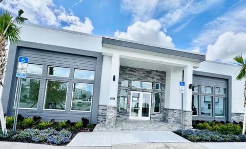 The Sapphire Retreat near Disney Hotel in Loughman