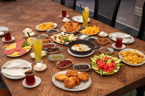 Kervansaray Antique Hotel Bed and Breakfast in Cesme