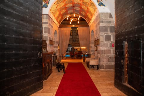 Kervansaray Antique Hotel Bed and Breakfast in Cesme