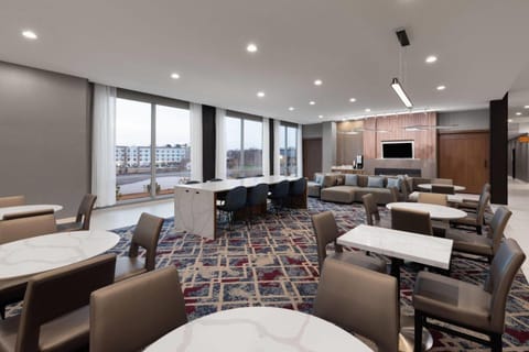 La Quinta Inn & Suites by Wyndham Athens I-65 Hotel in Wheeler Lake