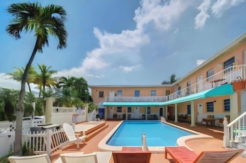 The Palms Hotel in Hollywood Beach