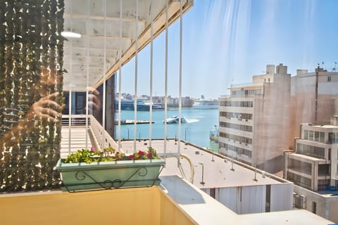 Triton Hotel Hotel in Pireas