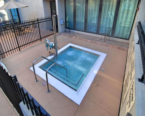 Hampton Inn & Suites Mountain View Hotel in Los Altos