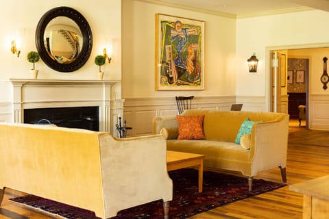 The White Hart Hotel in Salisbury